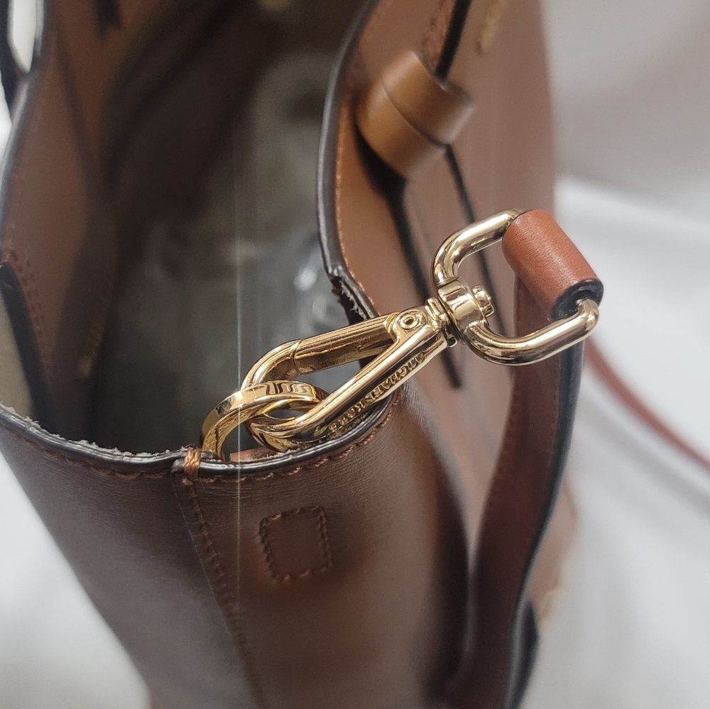 Purse - Picture 3 of 10